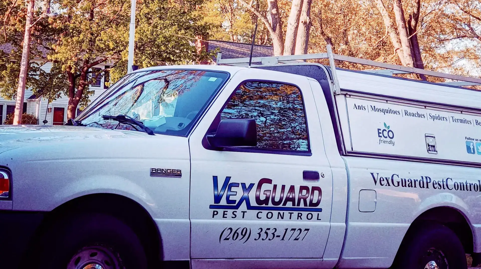 Pest control Professional truck from vexguard pest control of Kalamazoo, MI